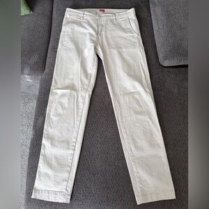 men’s Levi chino pants
